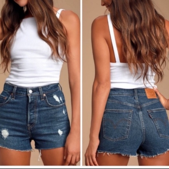 Levi’s Ribcage Stretch Short🎀 - Picture 9 of 9